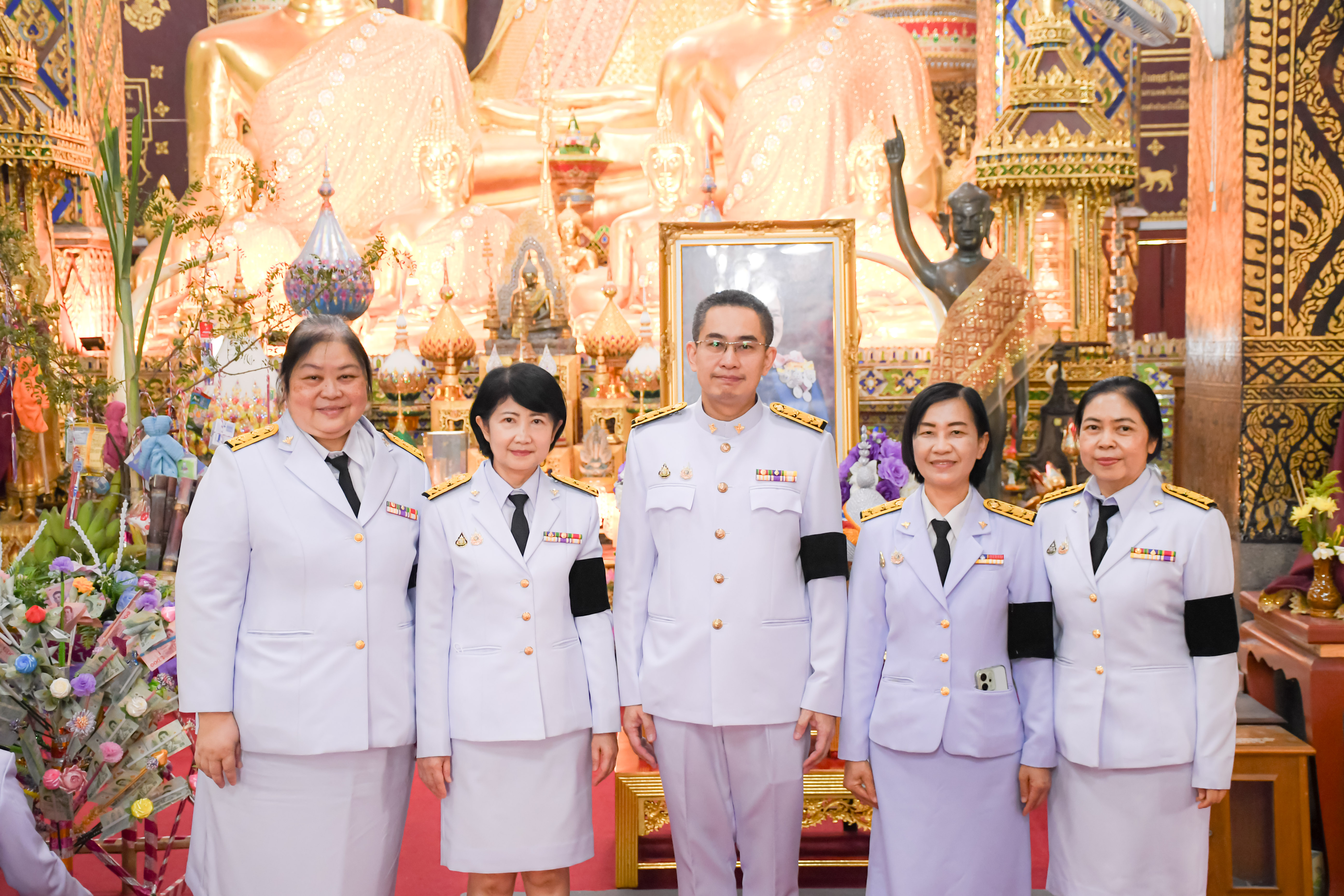 ทอดผ้าป่าสมทบกองทุนพัฒนาเด็กชนบท ในพระราชูปถัมภ์ สมเด็จพระเทพรัตนสุดาฯสยามบรมราชกุมาร